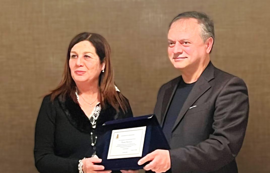 Caltanissetta. Il ringraziamento del Questore al Commissario Capo dott. Davide Chiarenza a conclusione del suo servizio attivo nella Polizia