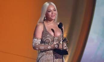 Beyoncé trionfa ai Grammy Awards 2025: suo il premio per l’album dell’anno