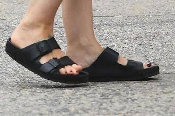 “Birkenstock non sono opere d’arte”, copie sandali possono essere vendute