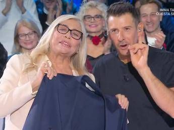 Domenica In, Mara Venier e la replica alle polemiche: “Ma quali molestie a Olly…”