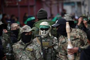 Hamas fa slittare rilascio degli ostaggi. Israele: “Pronti a qualsiasi scenario”