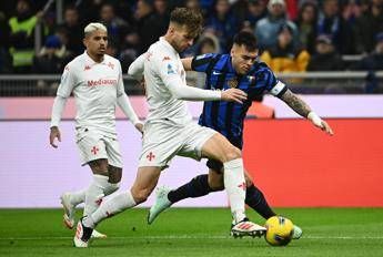 Inter-Fiorentina, polemiche sul vantaggio nerazzurro: la palla era uscita