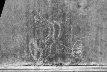 La mano di Leonardo in un disegno su un camino a Vinci