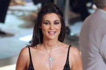 Manuela Arcuri chi è, l’attrice ospite oggi 2 febbraio a Verissimo