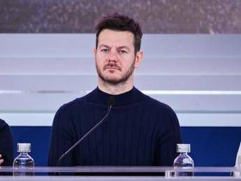 Sanremo, Cattelan: “Presentarlo sarebbe medaglia”. E su Roccaraso non torna indietro