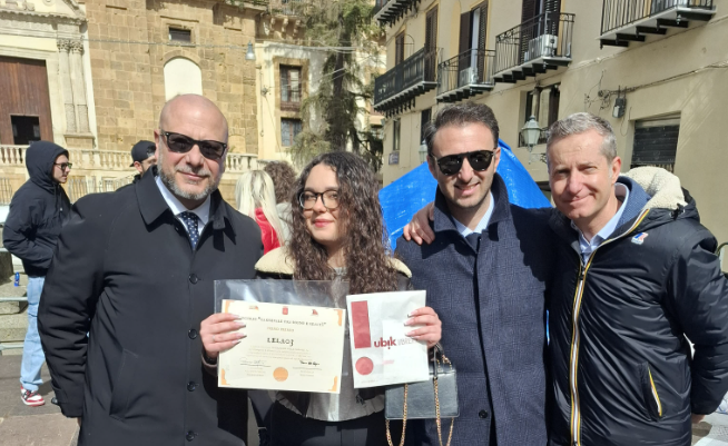 “Caltanissetta tra sogno e realtà”, la studentessa Alessia Caruso vince il concorso letterario con il racconto fantastico “Il Giardino delle farfalle silenziose”