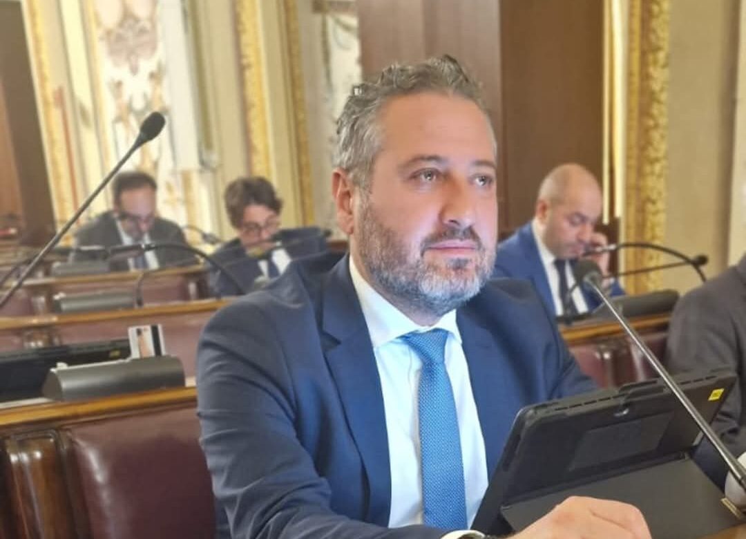 Approvato emendamento che stabilizza gli educatori professionali socio-pedagogici nelle Asp Siciliane, Scuvera(FdI): “Risultato concreto che dà risposte a tanti lavoratori”