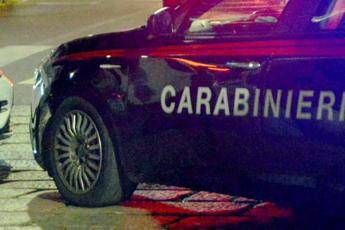 Varese, donna di 81 anni uccisa a coltellate in casa: fermato il marito