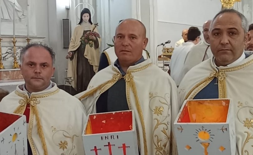 Mussomeli, cambio di guardia nella Confraternita SS.Sacramento di San Giovanni: Roberto Castiglione è il superiore