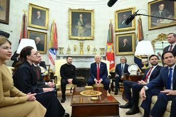 Zelensky alla Casa Bianca: “No compromessi con Putin”. Trump: “Kiev dovrà accettarli per la pace”