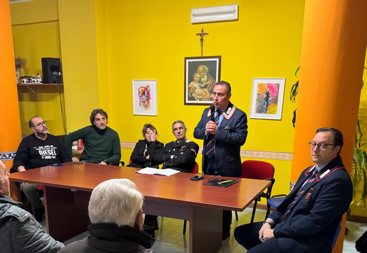 Enna. Dalle attività investigative agli incontri di sensibilizzazione, l’impegno dell’Arma dei Carabinieri nel contrasto al fenomeno delle truffe agli anziani