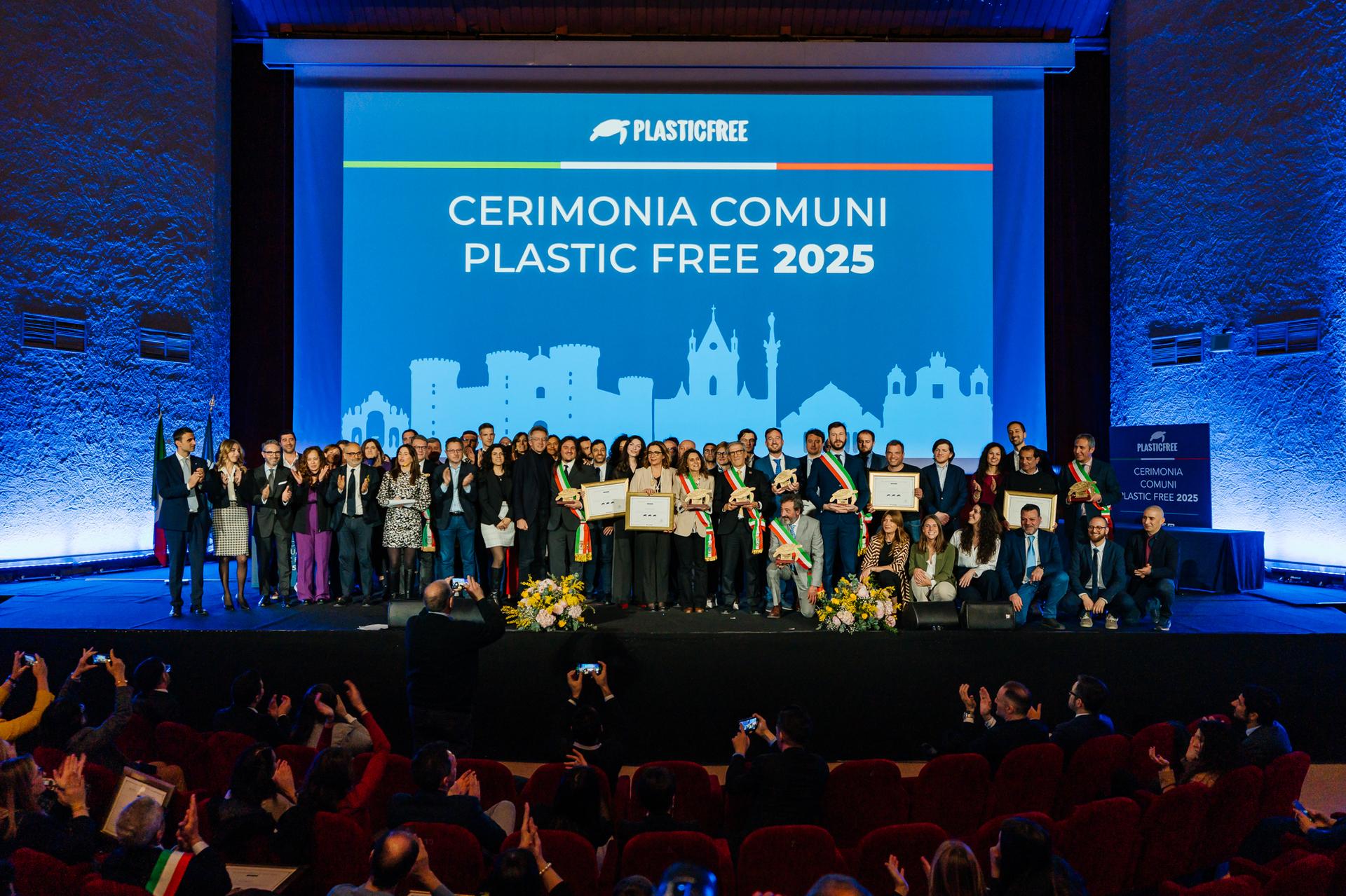 Anche Caltanissetta tra i 14 Comuni siciliani “Plastic Free” premiati a Napoli