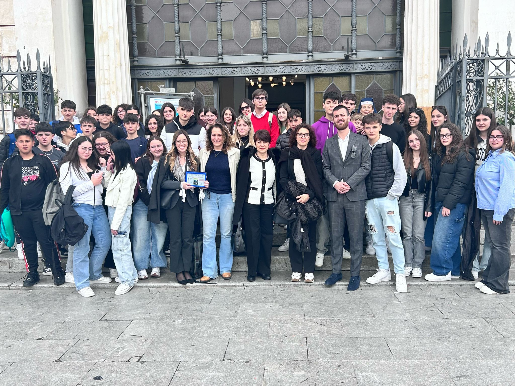 Riesi. Rappresentanza del Comune e dell’Istituto Carlo Maria Carafa al XIX Concorso Tricolore Vivo