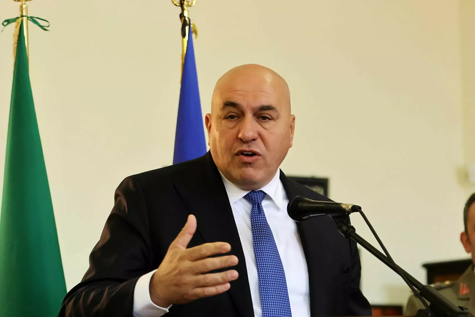 Crosetto: “Truppe Onu in Ucraina, l’Italia potrebbe starci”