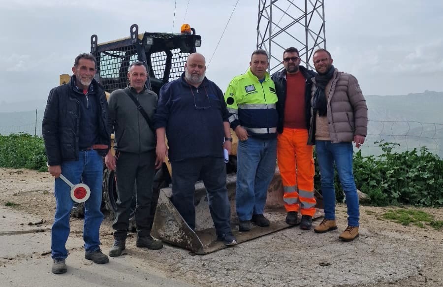 Marianopoli. Concluso il primo corso per l’abilitazione alla guida di mezzi per movimento terra