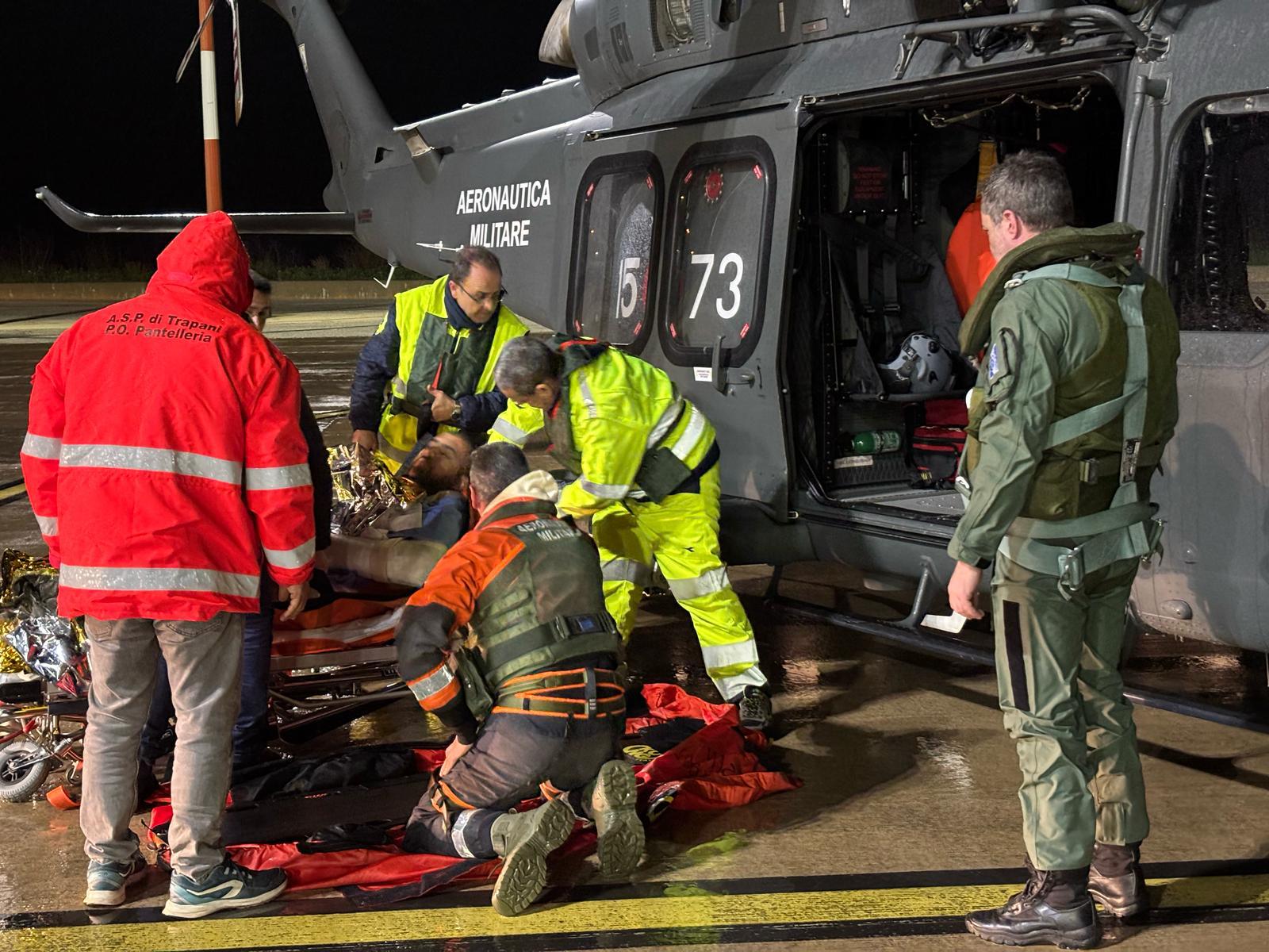 Necessitava di un intervento chirurgico urgente, ragazzo trasportato da Pantelleria all’Ospedale Civile di Palermo con elicottero dell’Aeronautica