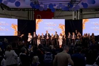 Cosmoprof, assegnati gli ‘Oscar della bellezza’ 2025