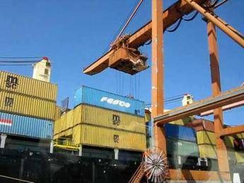 Dazi, Canada e Cina rispondono a Trump: tariffe su merci Usa