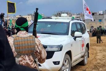 Hamas diffonde video degli ostaggi Elkana Bohbot e Yosef-Haim Ohana