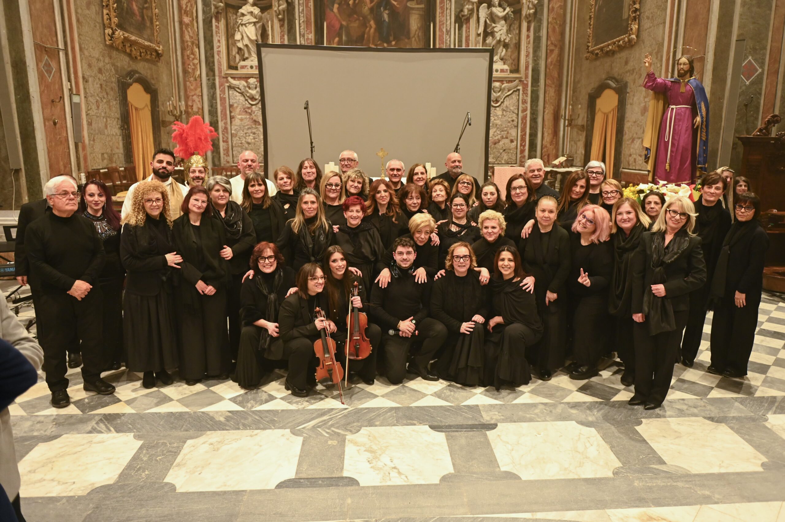 Caltanissetta. Intense emozioni e ampia partecipazione alla prima del musical “Solo – Spettacolo sulla passione”