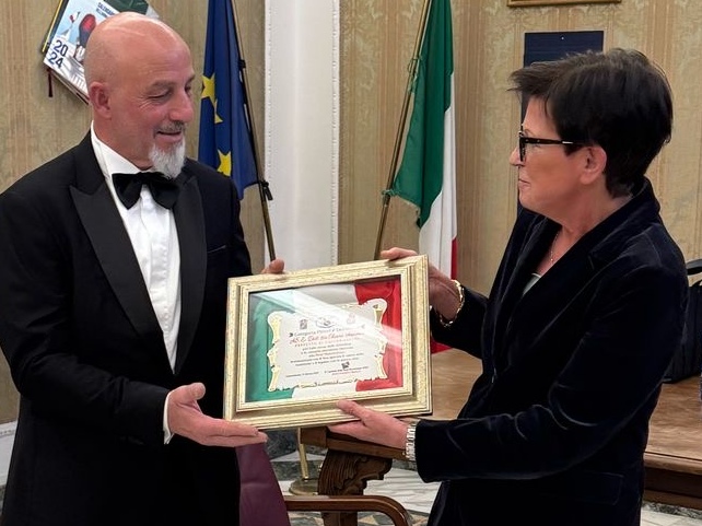 Caltanissetta, il Prefetto Armenia incontra il Capitano della Real Maestranza 2025 e le cariche capitanali