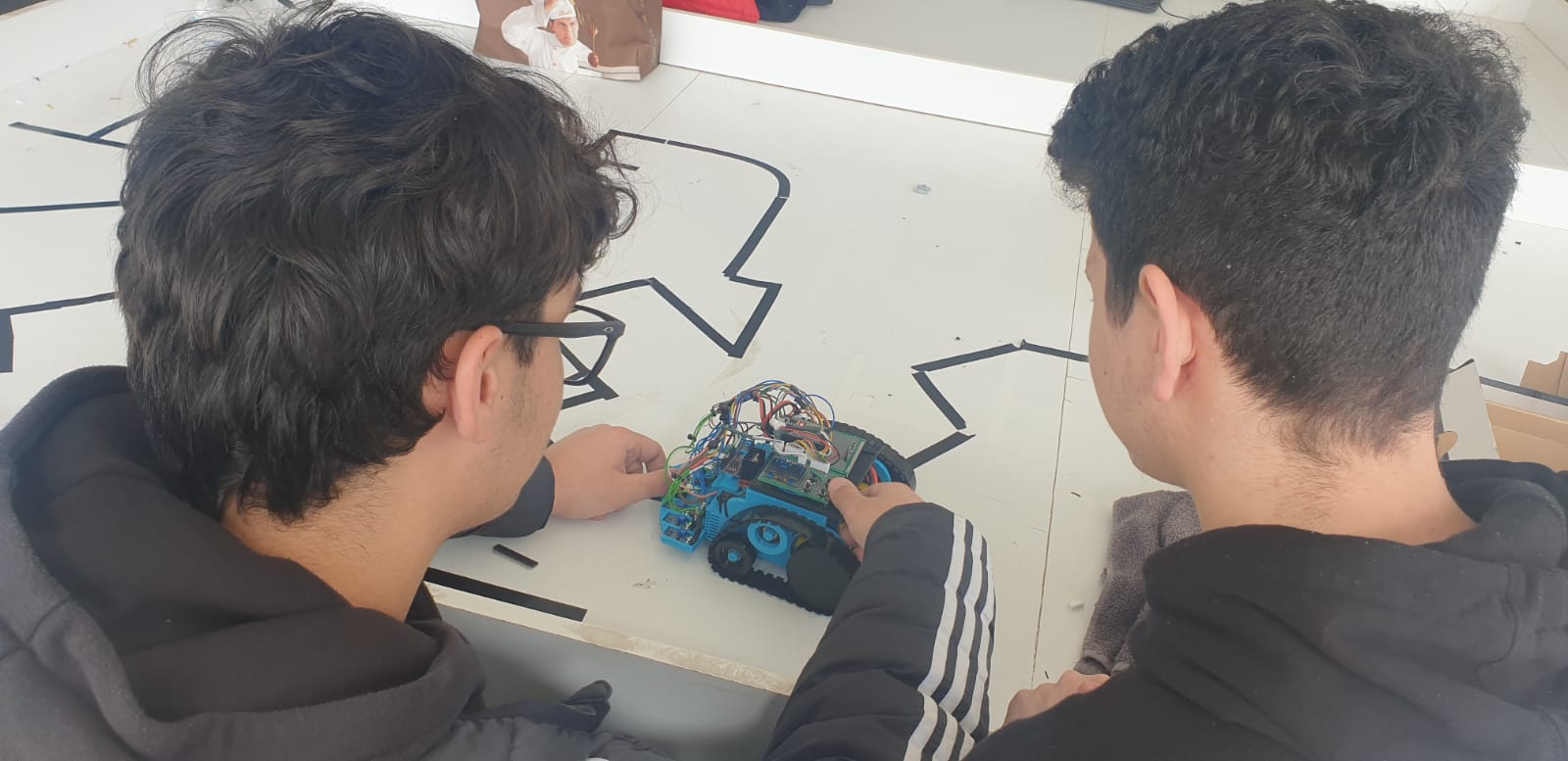 Caltanissetta. Il 15 marzo studenti dell’ITET “Rapisardi-Da Vinci” disputeranno la fase regionale della RoboCup Junior 2025 a Catania