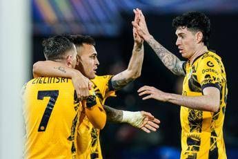 Inter, quarti di Champions vicini. E i tifosi sui social ‘sfottono’ Milan e Juve