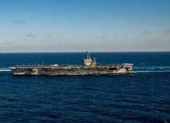 Mar Rosso, Houthi rivendicano attacco a portaerei Usa