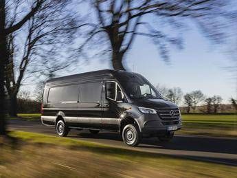 Mercedes-Benz Sprinter: 30 anni al servizio del mondo