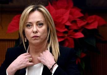 Migranti, sentenza Cassazione riaccende scontro governo-toghe. Meloni: “Frustrante”