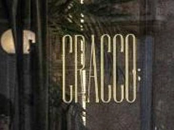 Milano, blitz Ultima Generazione al ristorante Cracco: provvedimenti per 12 attivisti