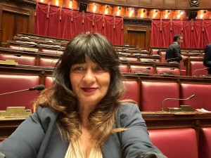 Sicilia. La deputata Carmina(M5S) deposita interrogazione parlamentare al Ministro Schillaci dopo i ritardi sugli esami istologici all’Asp di Trapani