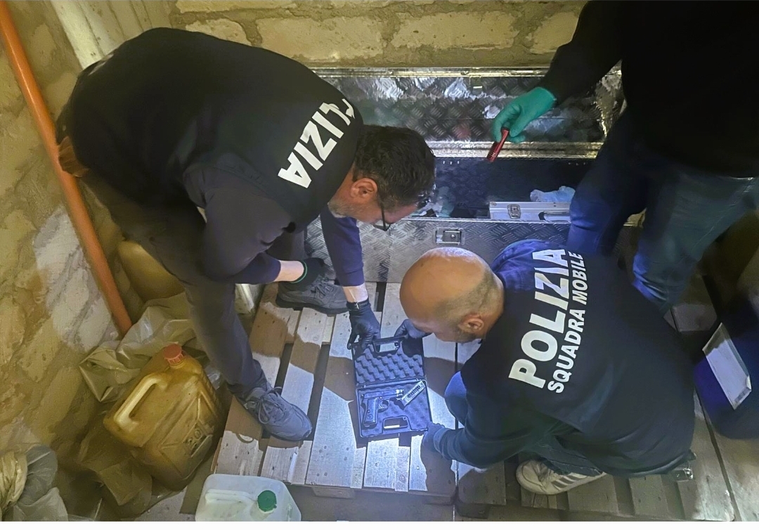 Sequestrato nel Nisseno arsenale di armi, arrestato 50enne