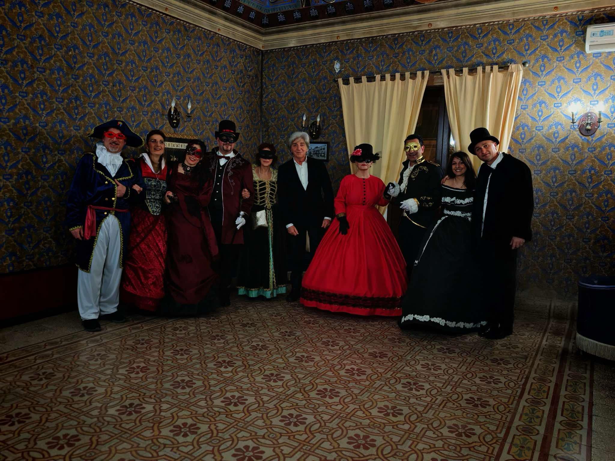 A Vallelunga  riproposto  il Carnevale di una volta. Case private trasformate in sale da ballo fra  tanghi, mazurke, valzer e tarantelle