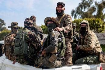 Siria, ministero Difesa: “Conclusa con successo operazione militare a Latakia”