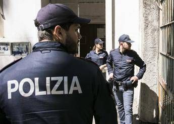 Spoleto, donna trovata morta in casa. Marito sul ponte minaccia il suicidio: “L’ho uccisa”