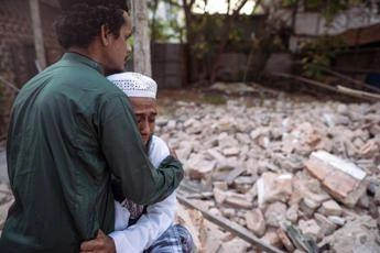 Terremoto Myanmar, si aggrava bilancio vittime: oltre 3.350 morti e 4.500 feriti