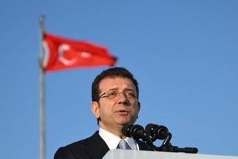 Turchia, Imamoglu candidato ufficiale a presidenziali. Oltre mille arresti da inizio proteste