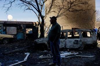 Ucraina sotto assedio: almeno 25 morti. Veto Usa al G7 sulla ‘flotta ombra’ russa
