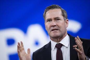 Usa, bufera per giornalista in chat su Signal: vacilla la poltrona di Waltz