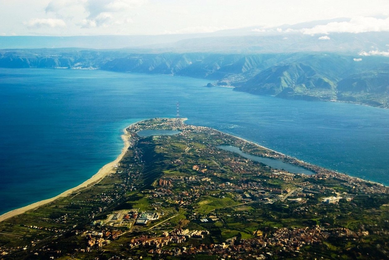 Ponte sullo Stretto e impatto sugli ecosistemi: Italia Nostra scrive alla Commissione Europea