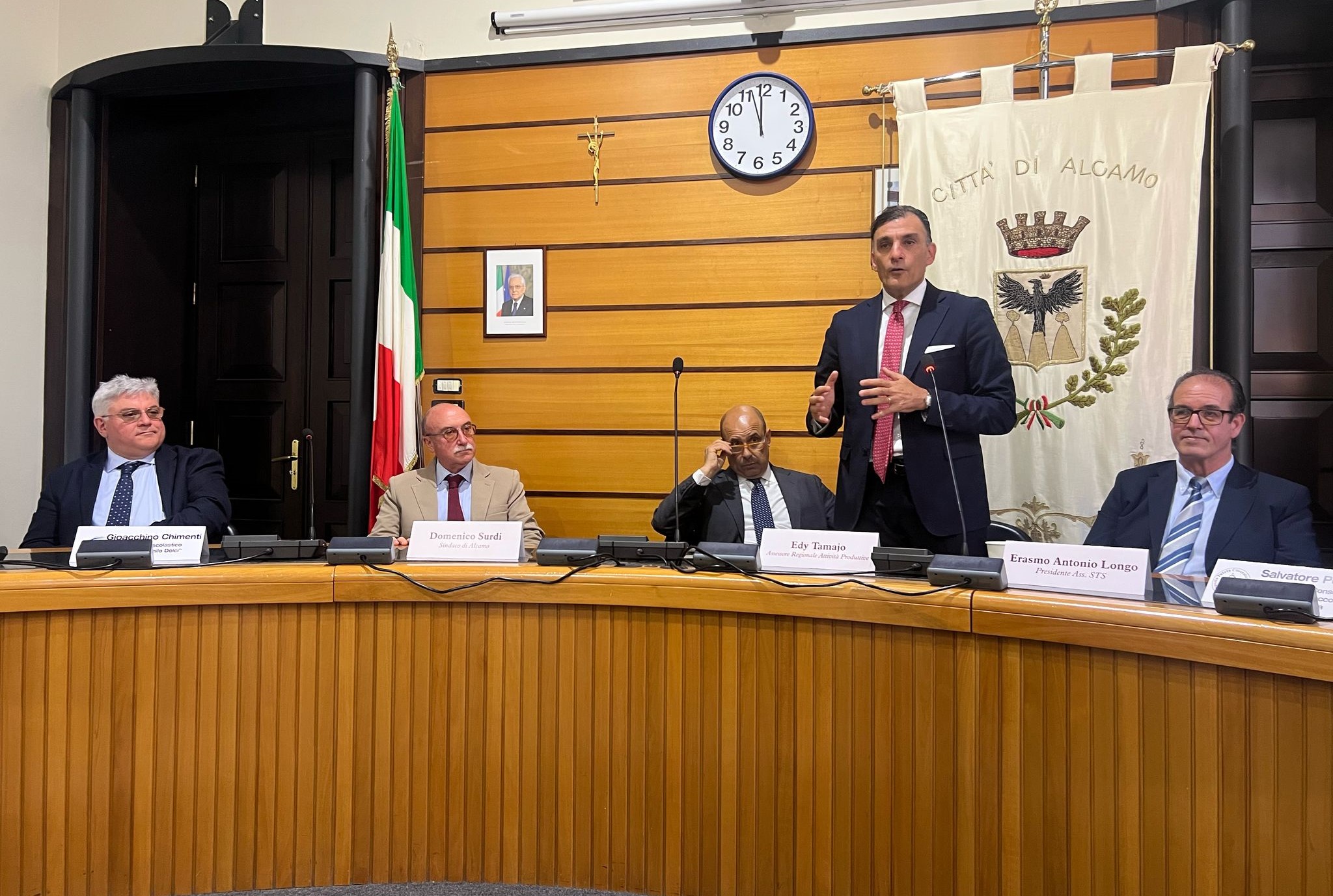 L’assessore Tamajo inaugura il Cioko wine fest ad Alcamo: “Esempio della Sicilia che valorizza le sue eccellenze”