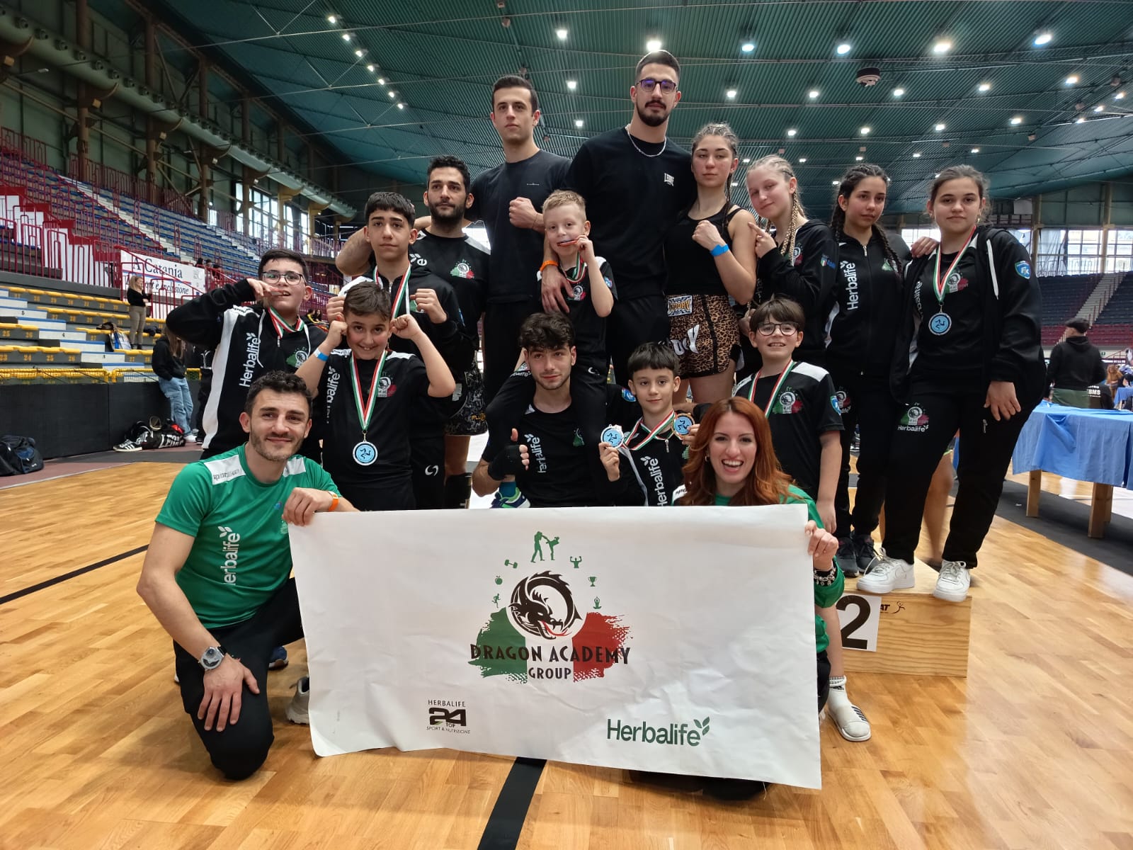 Caltanissetta. La Dragon Academy Group conquista Catania: 15 medaglie nella competizione Federkombat