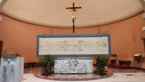 Caltanissetta. Copia della Sindone sarà esposta nella parrocchia di San Domenico dal 10 al 12 aprile