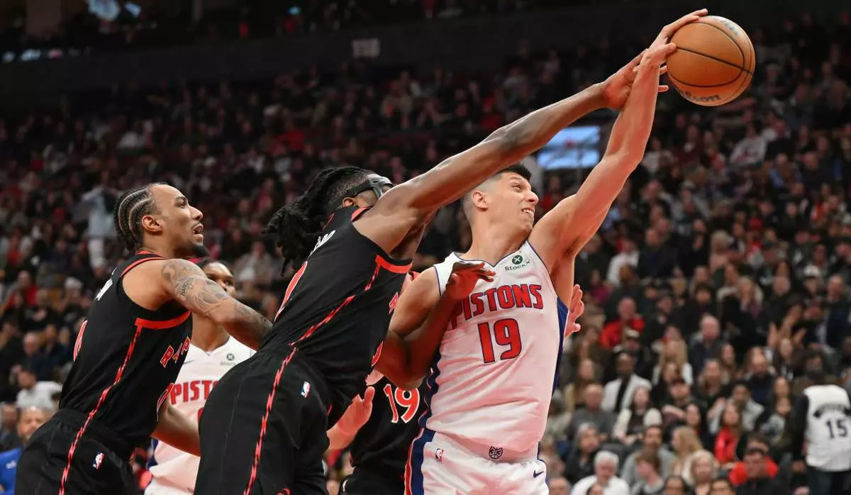 Vittoria e play-off per Detroit, 5 punti di Fontecchio a Toronto