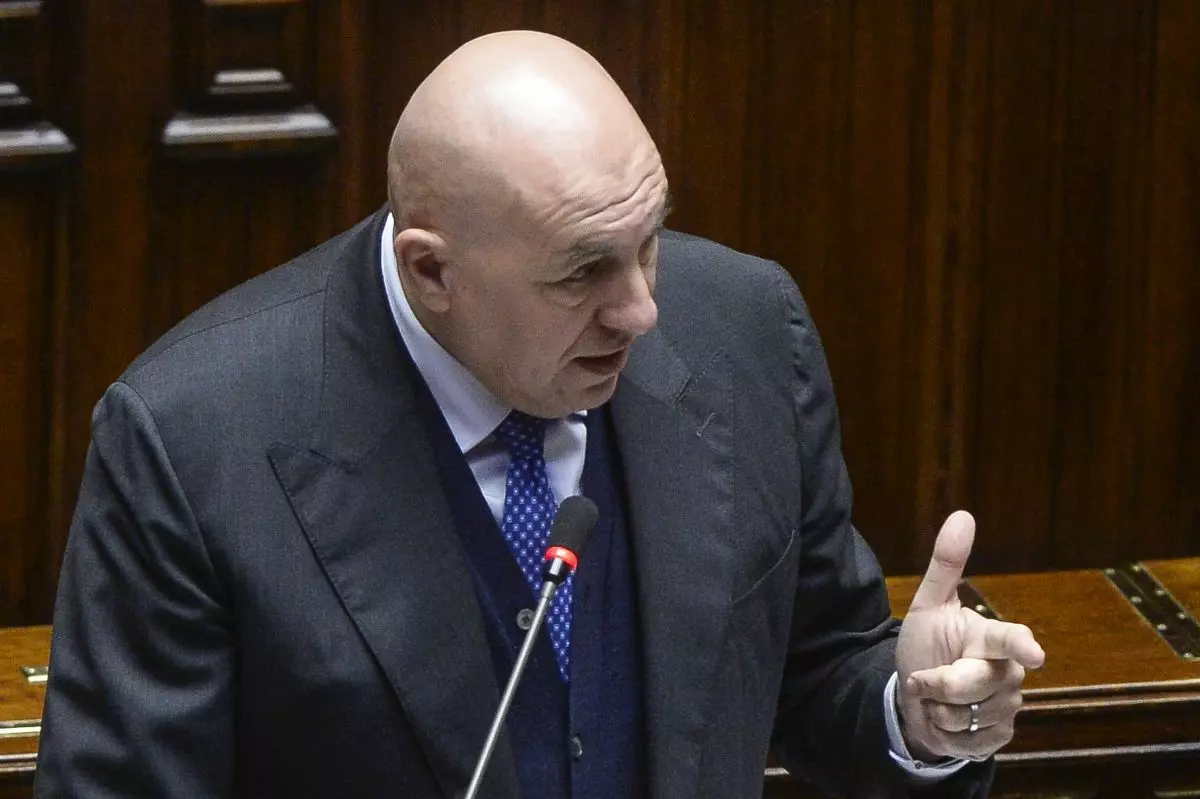 Crosetto: “Forze straordinarie su missioni pace ma oggi serve altro”