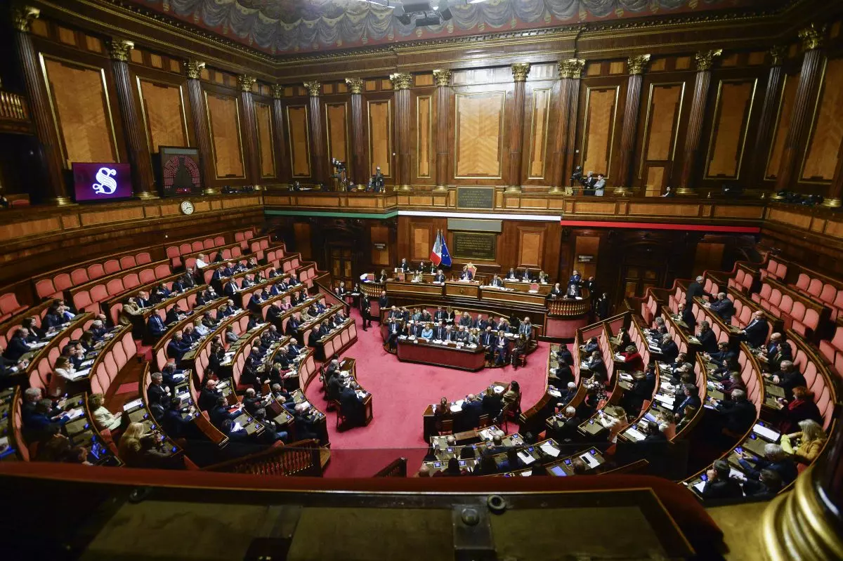 Via libera definitivo al decreto Bollette da 3 miliardi, è legge