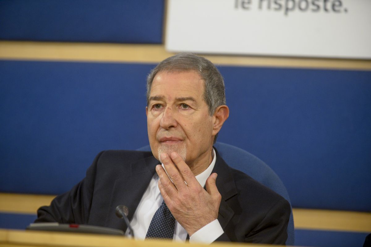 Papa, Musumeci: “Piano sicurezza per oltre un milione di arrivi”