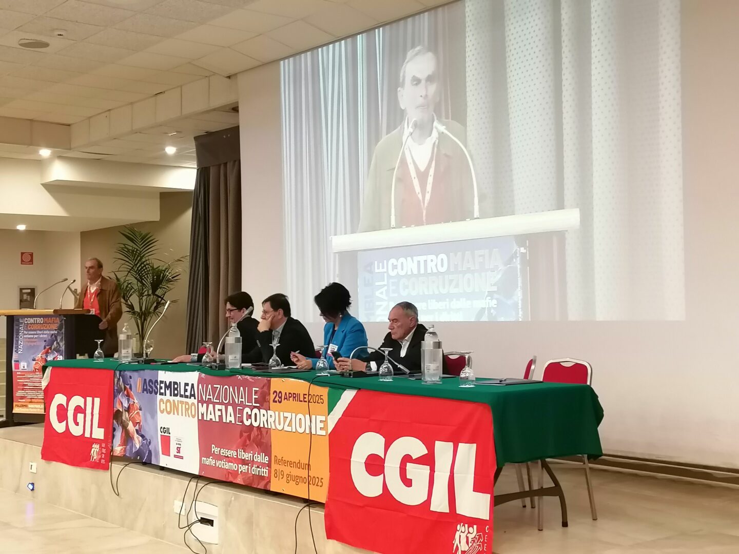 Assemblea Cgil contro mafia e corruzione, Grasso “Sembra quasi che non esistano più”