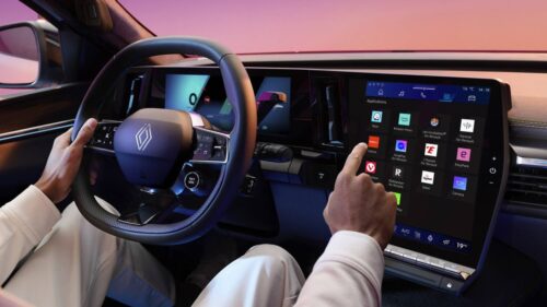 Nuove funzionalità a bordo su Scenic E-Tech Electric